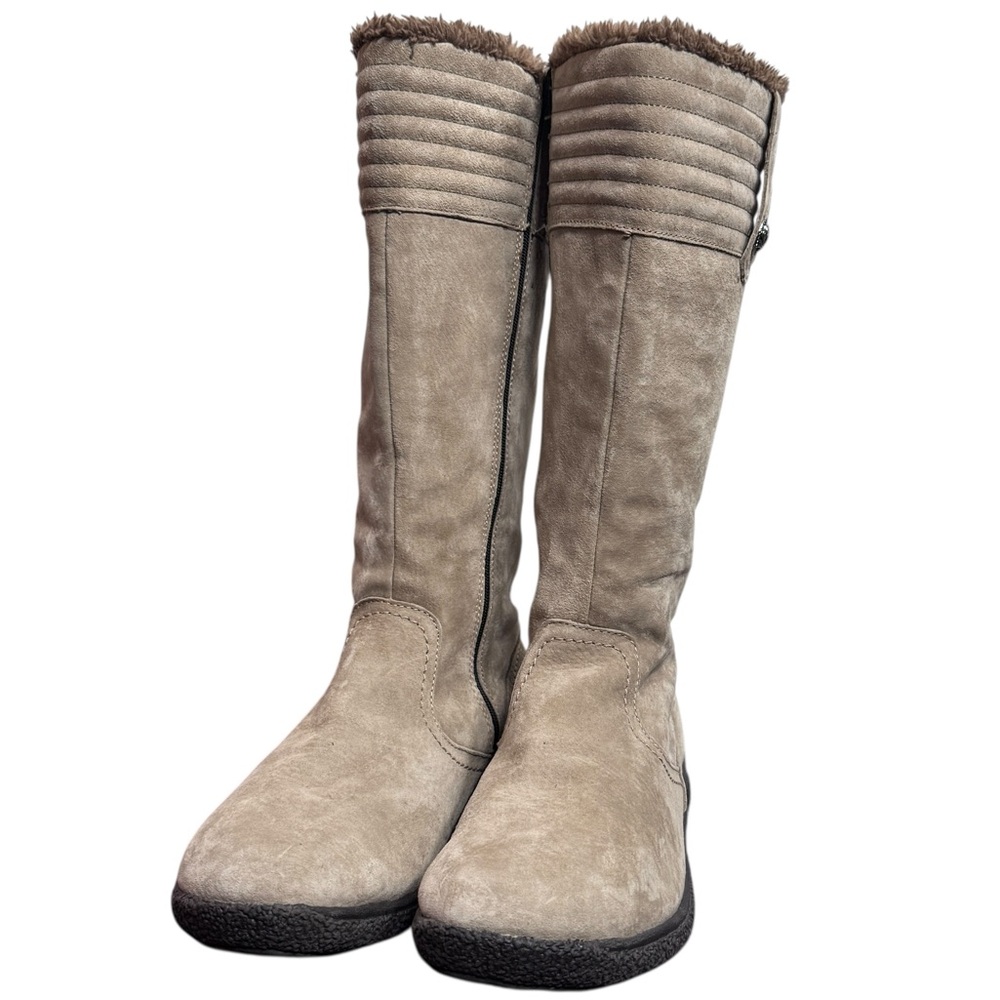 Propet Women's Beige Suede with Faux Fur Lining Winter Boots - Size 7.5